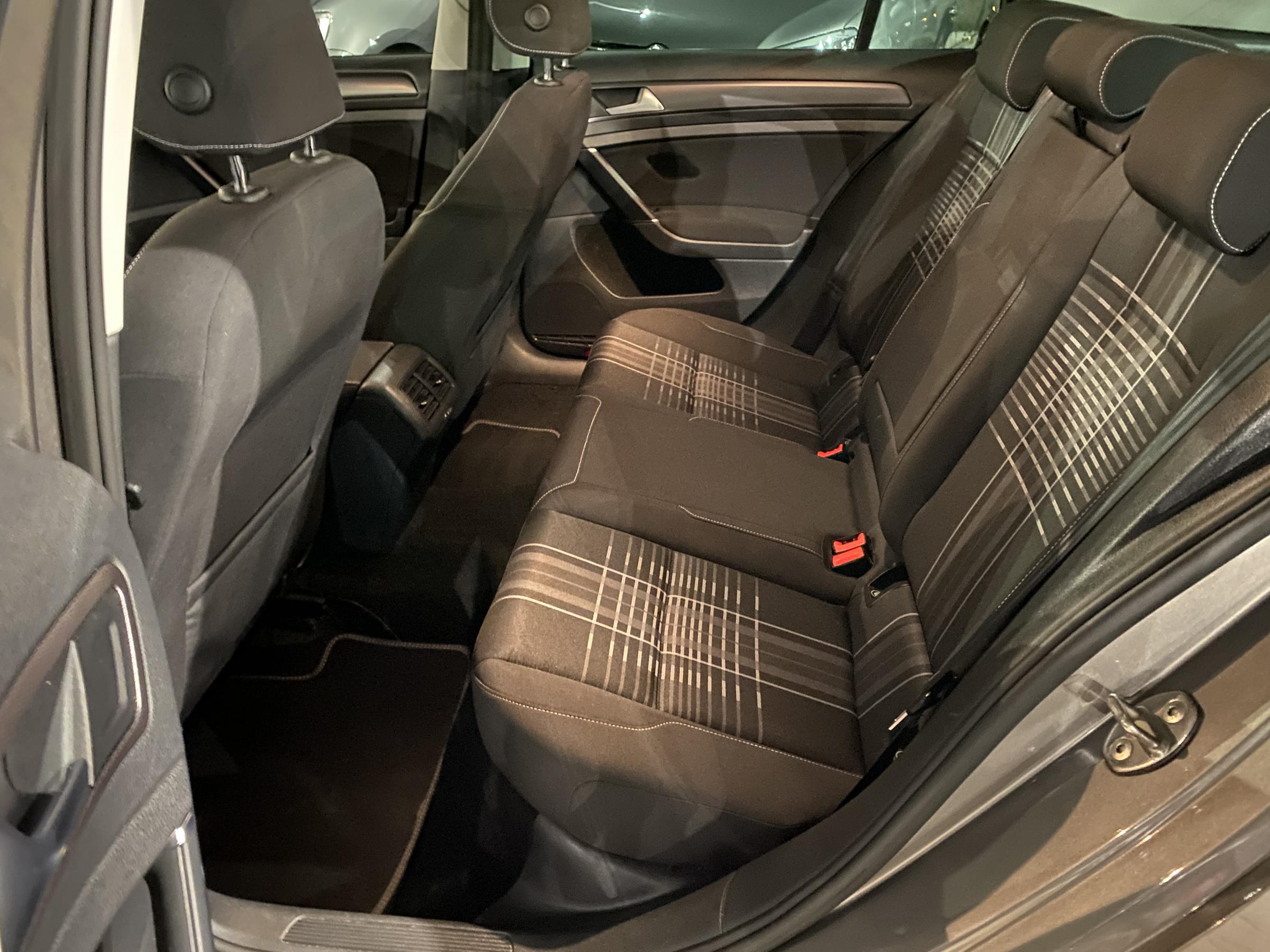 Volkswagen Golf, 2015 - pohled č. 10