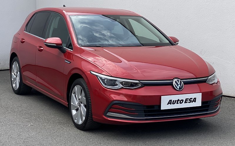 Volkswagen Golf 1.5 e-TSi Style