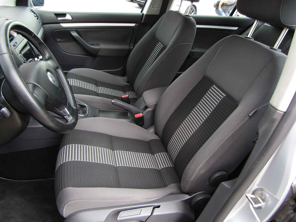 Volkswagen Golf 1.6i 
