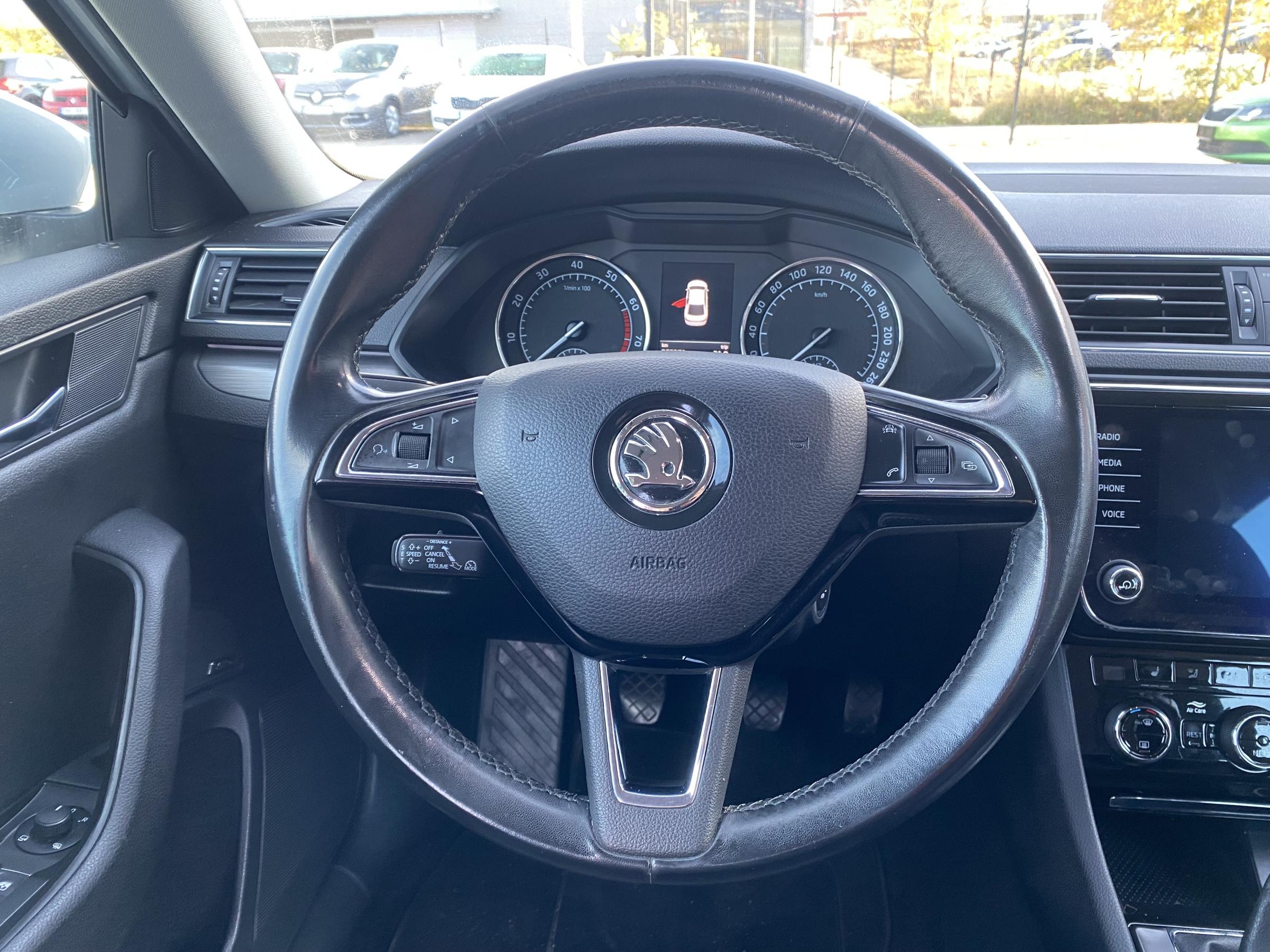 Škoda Superb III, 2018 - pohled č. 16