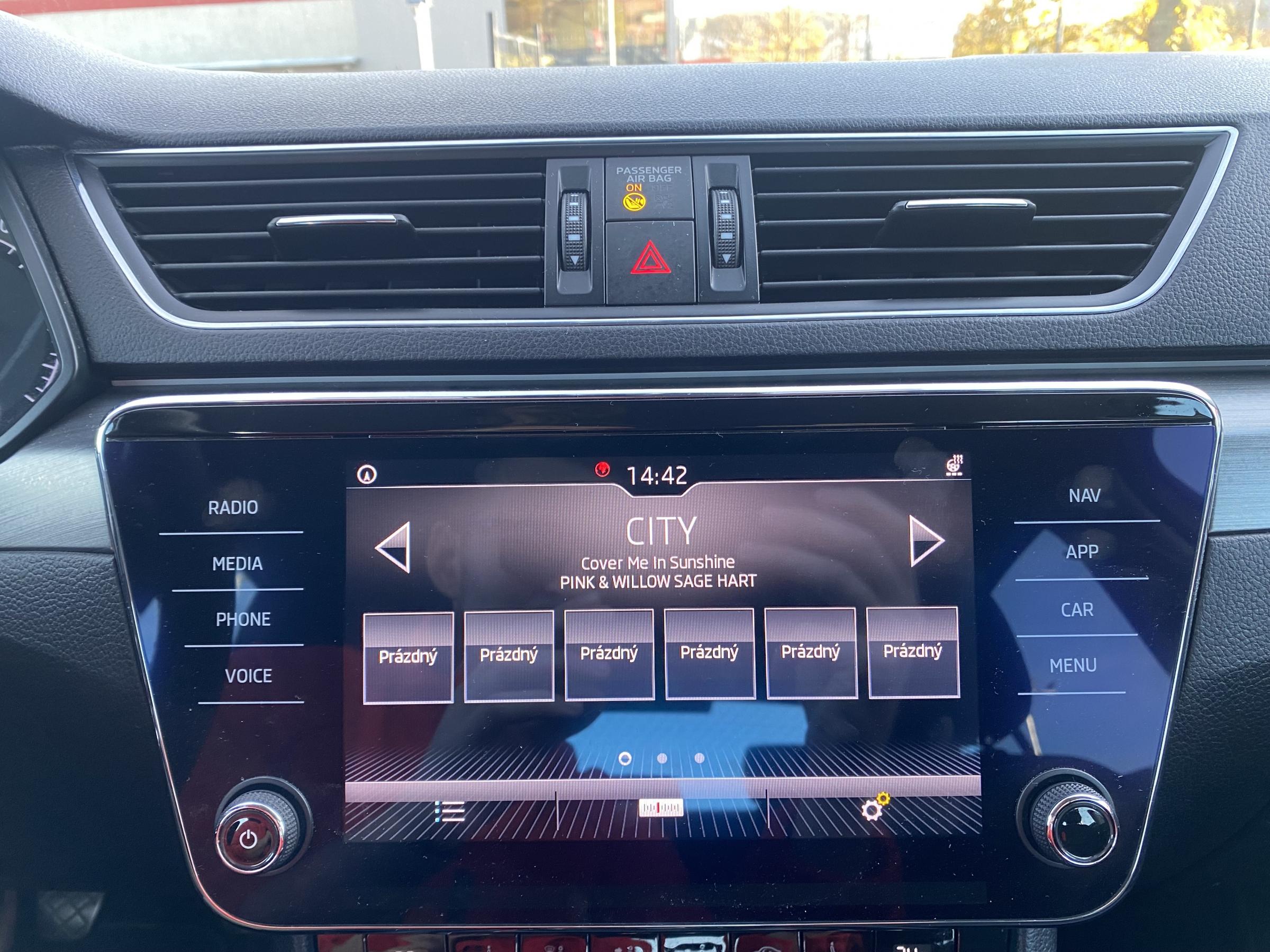 Škoda Superb III, 2018 - pohled č. 17