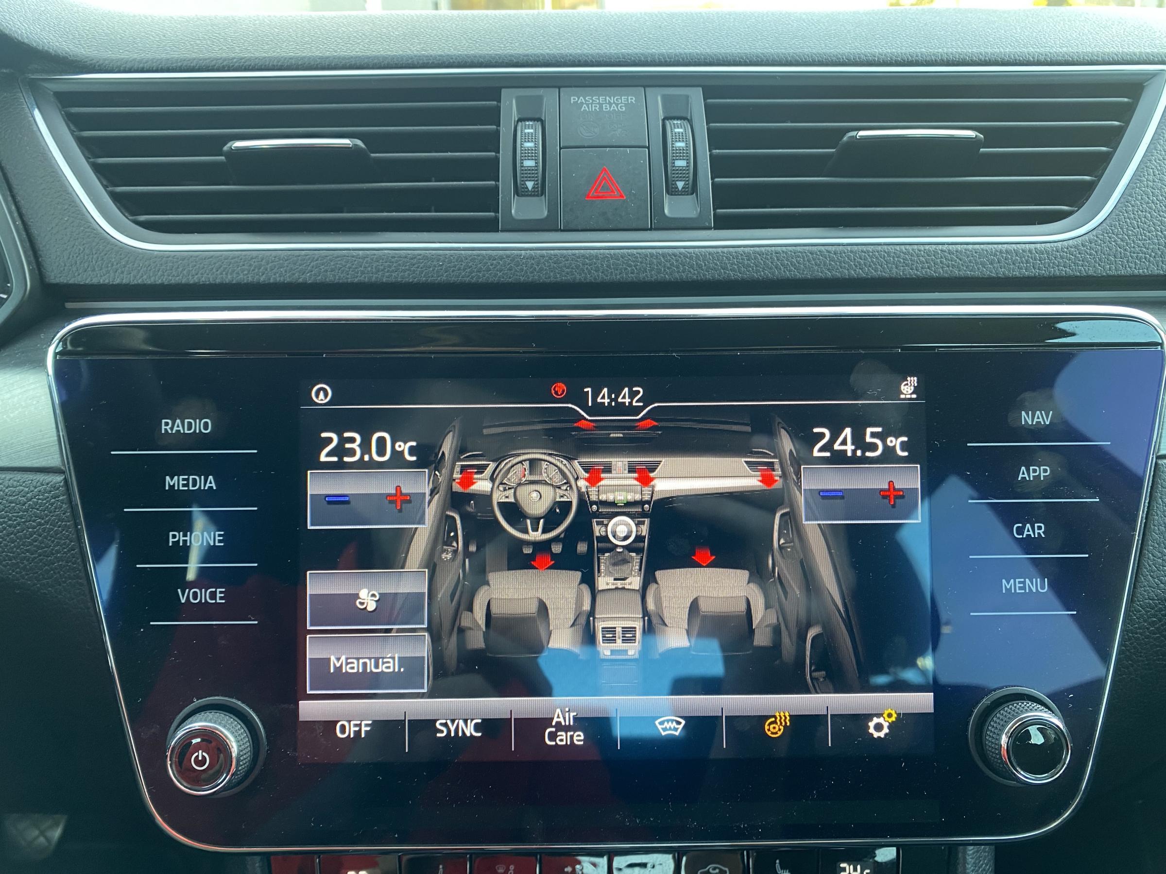 Škoda Superb III, 2018 - pohled č. 21