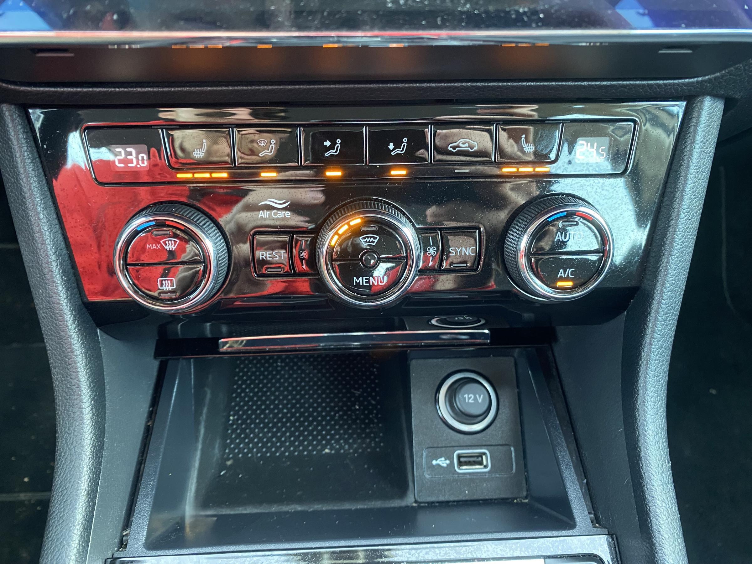 Škoda Superb III, 2018 - pohled č. 22