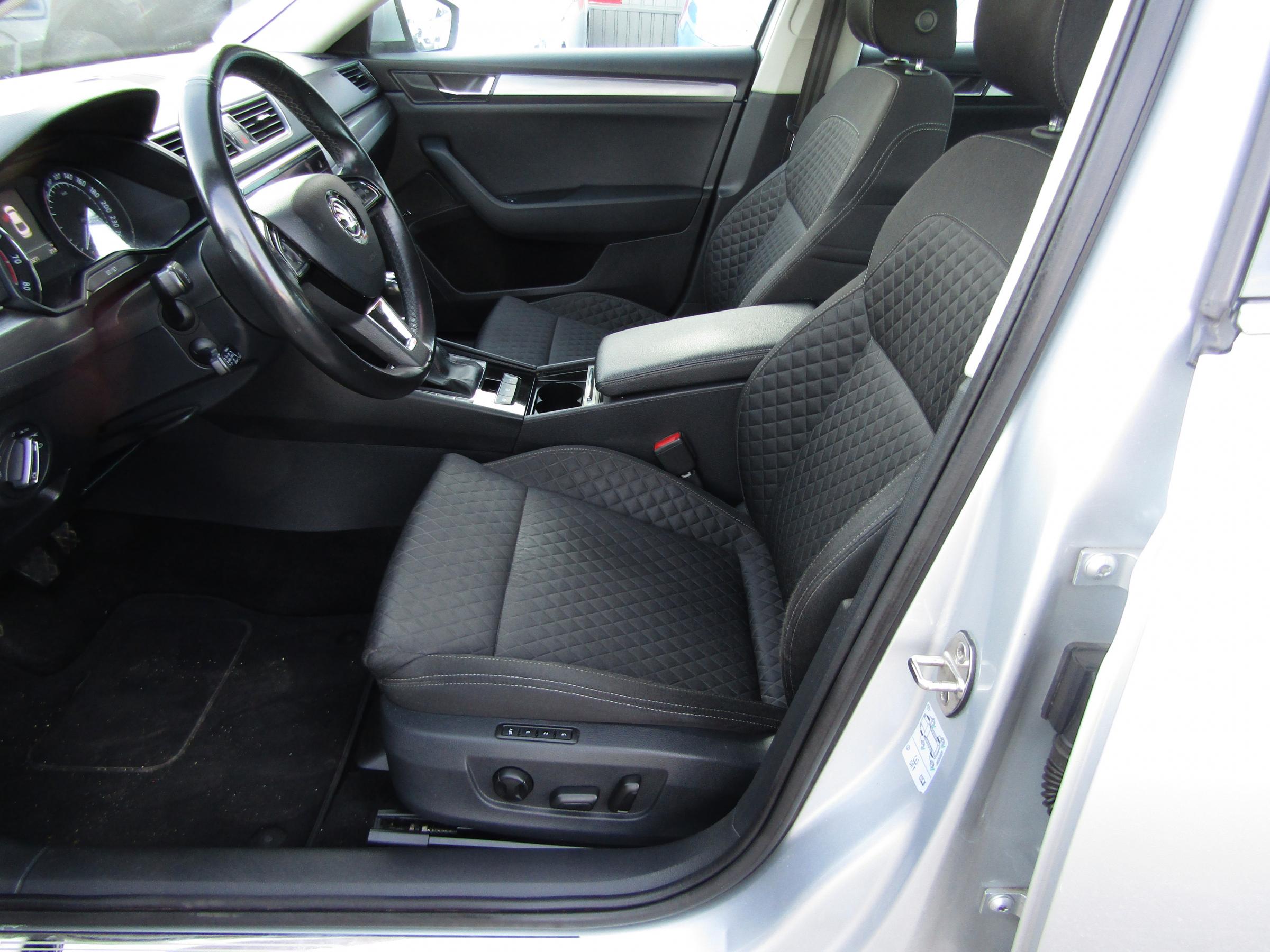 Škoda Superb III, 2018 - pohled č. 9