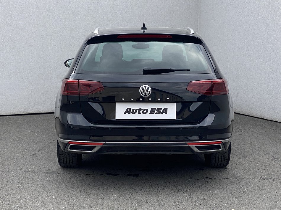 Volkswagen Passat 2.0 TDi Elegance