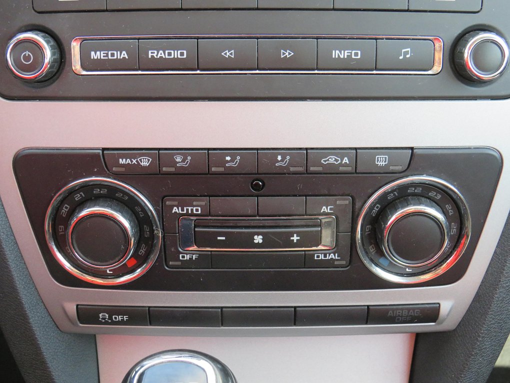 Škoda Octavia II 1.6TDi Ambition