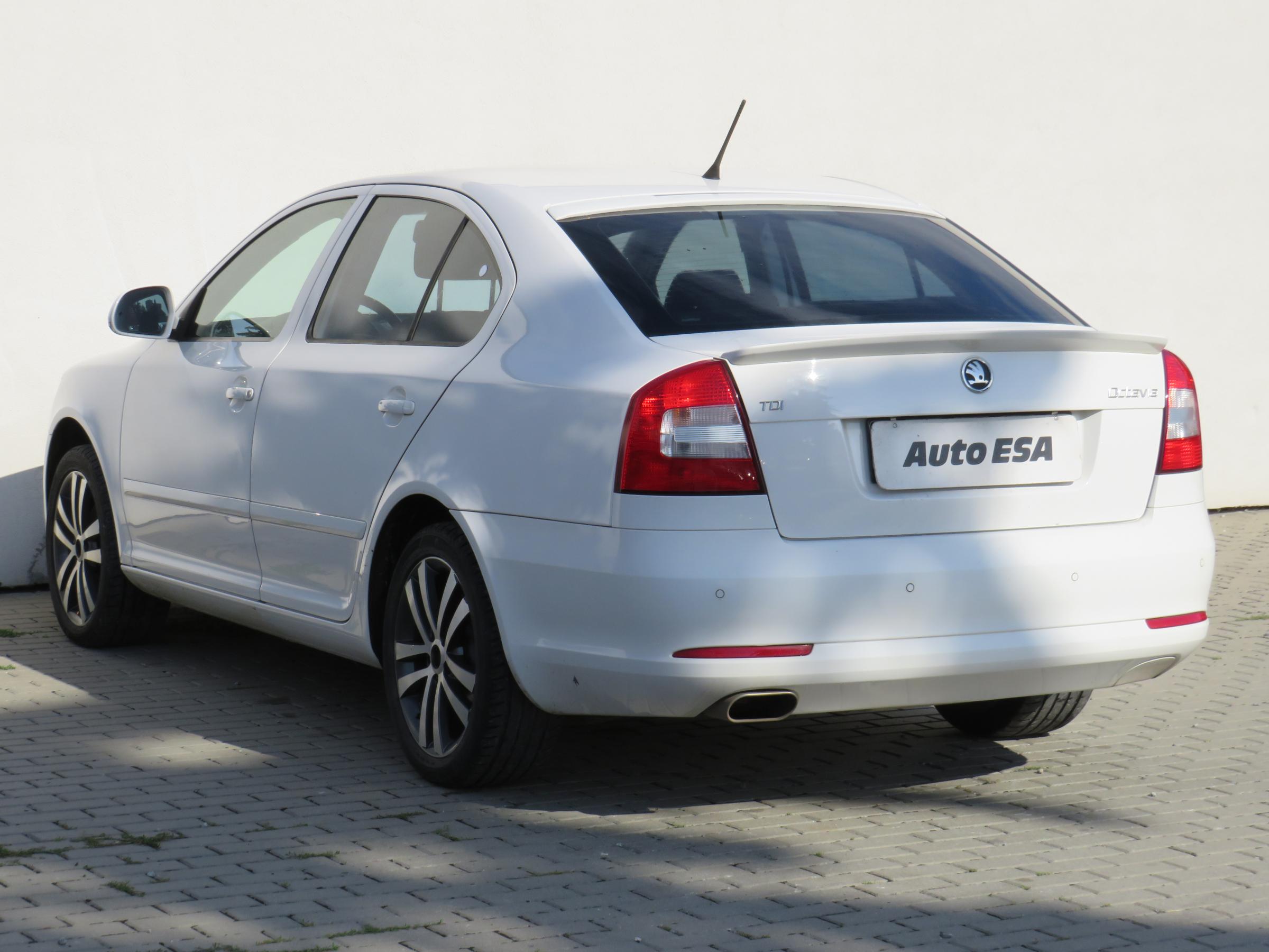 Škoda Octavia, 2012 - pohled č. 6