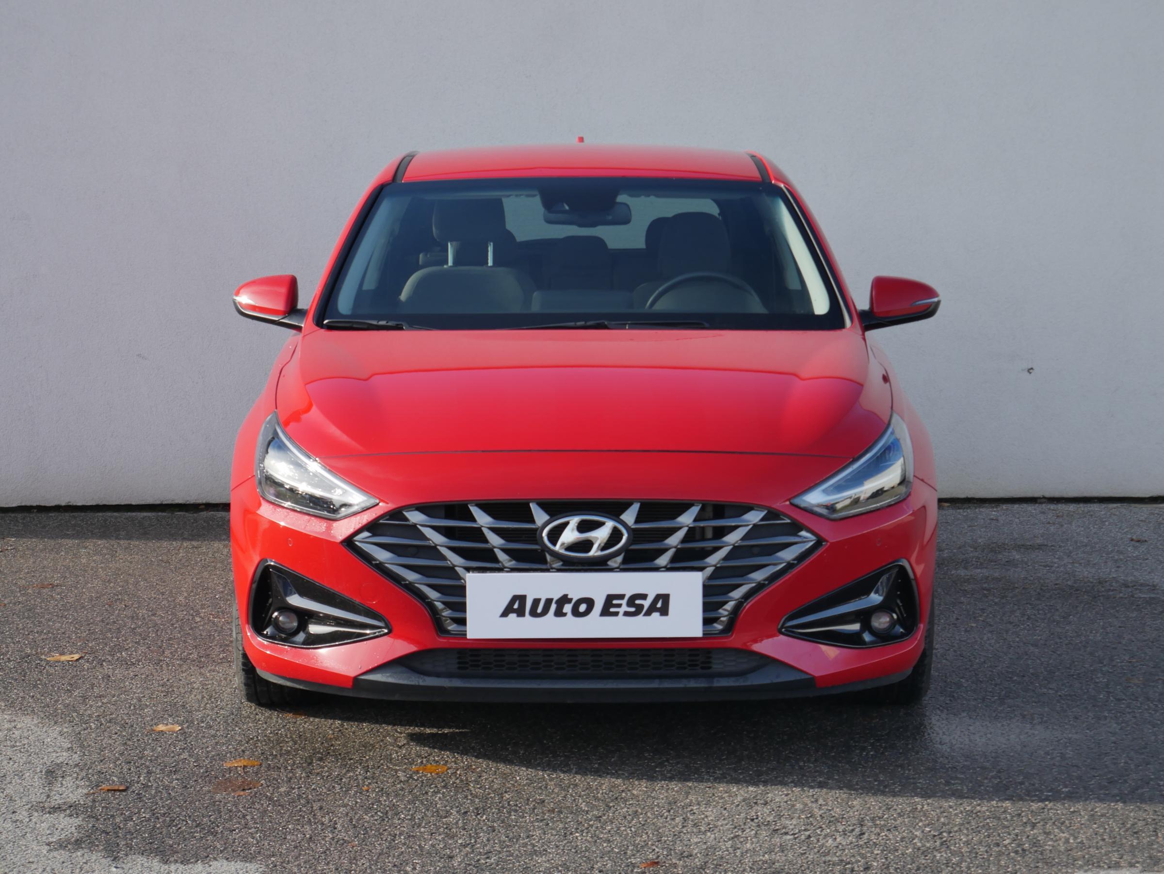 Hyundai i30, 2022 - pohled č. 2