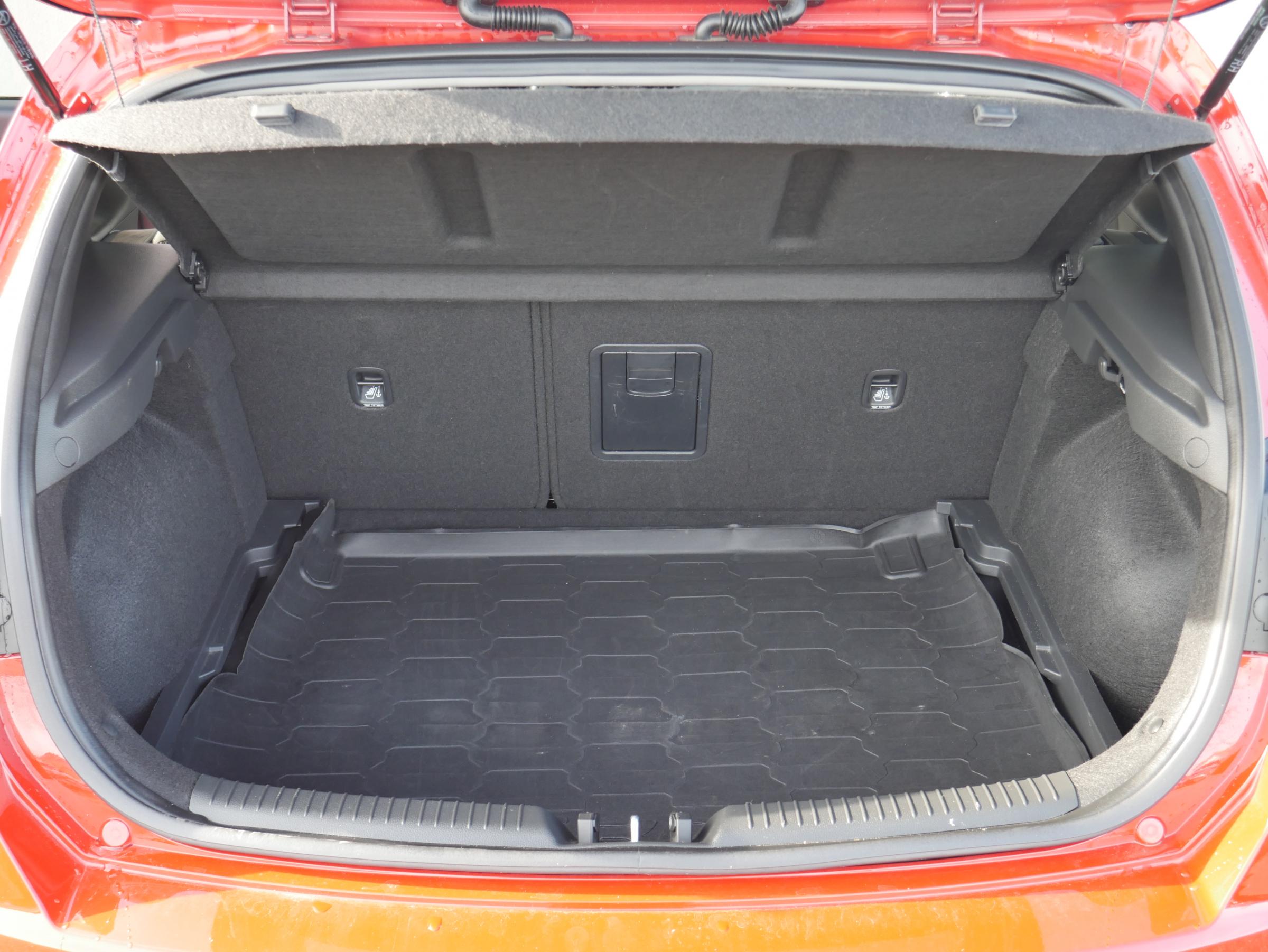 Hyundai i30, 2022 - pohled č. 7