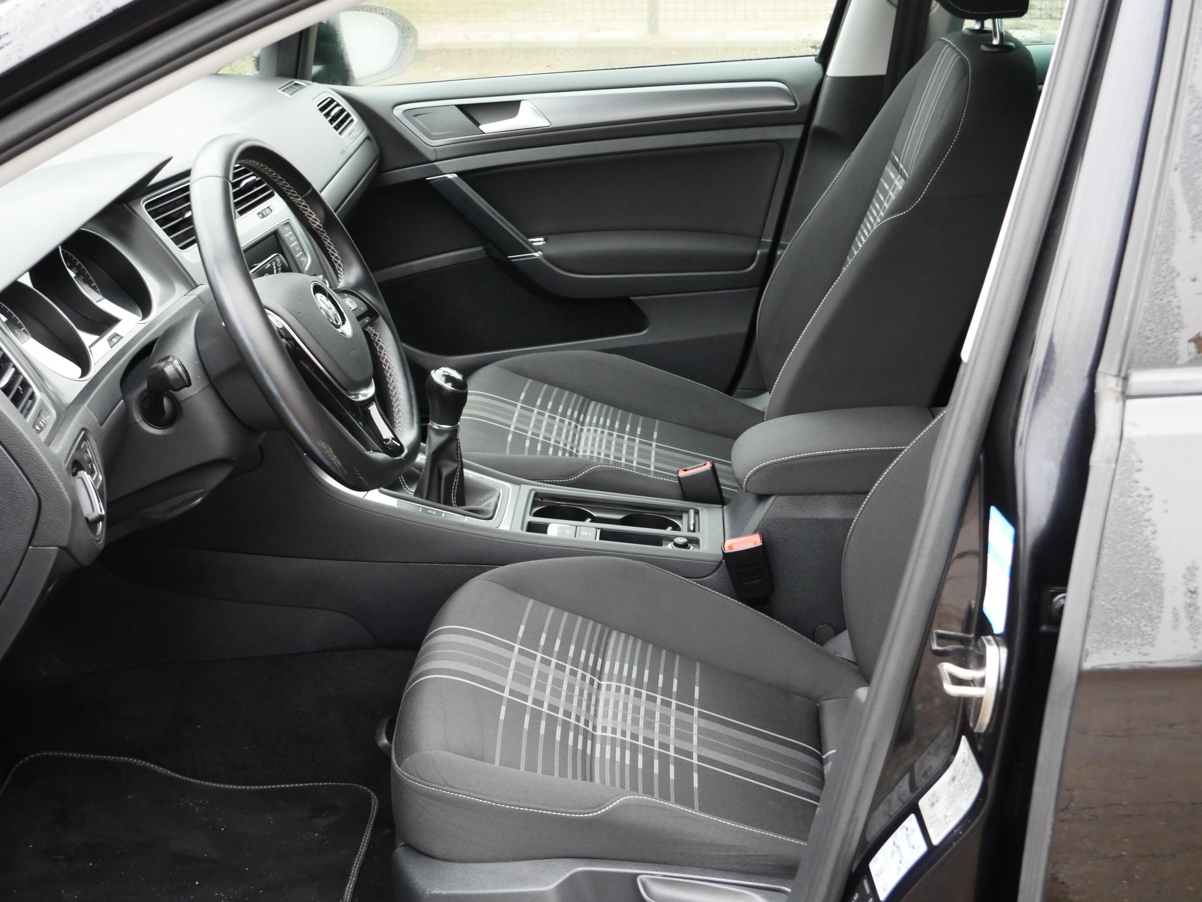 Volkswagen Golf, 2016 - pohled č. 9