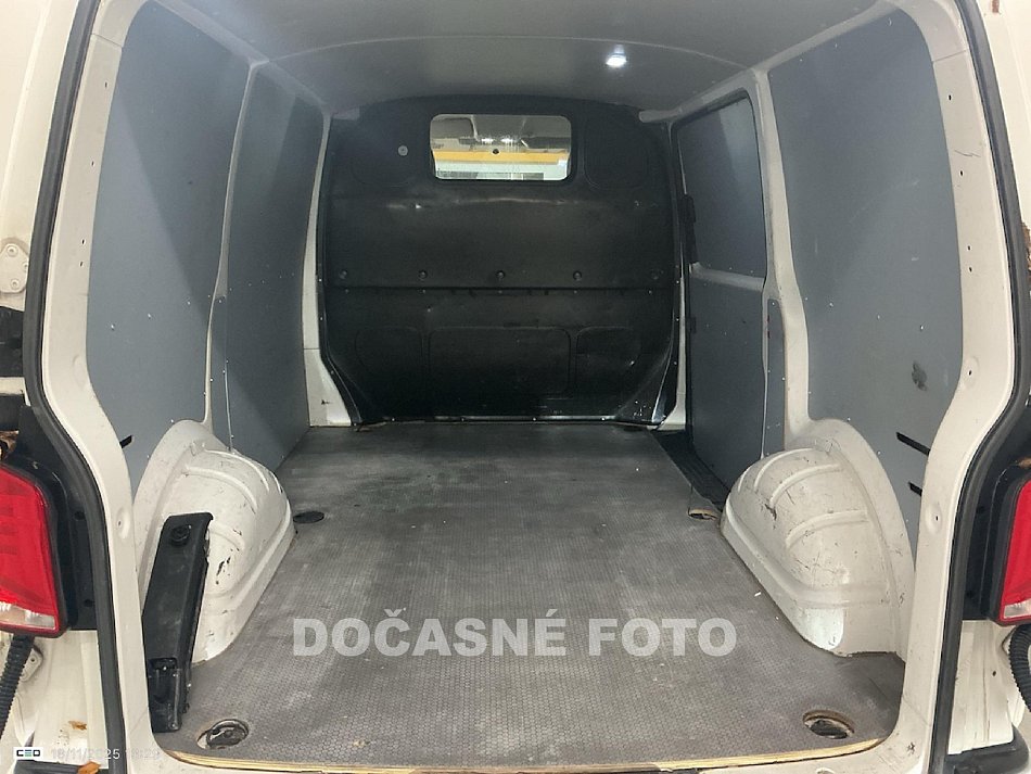 Volkswagen Transporter 2.0TDi  T6.1 L1H1