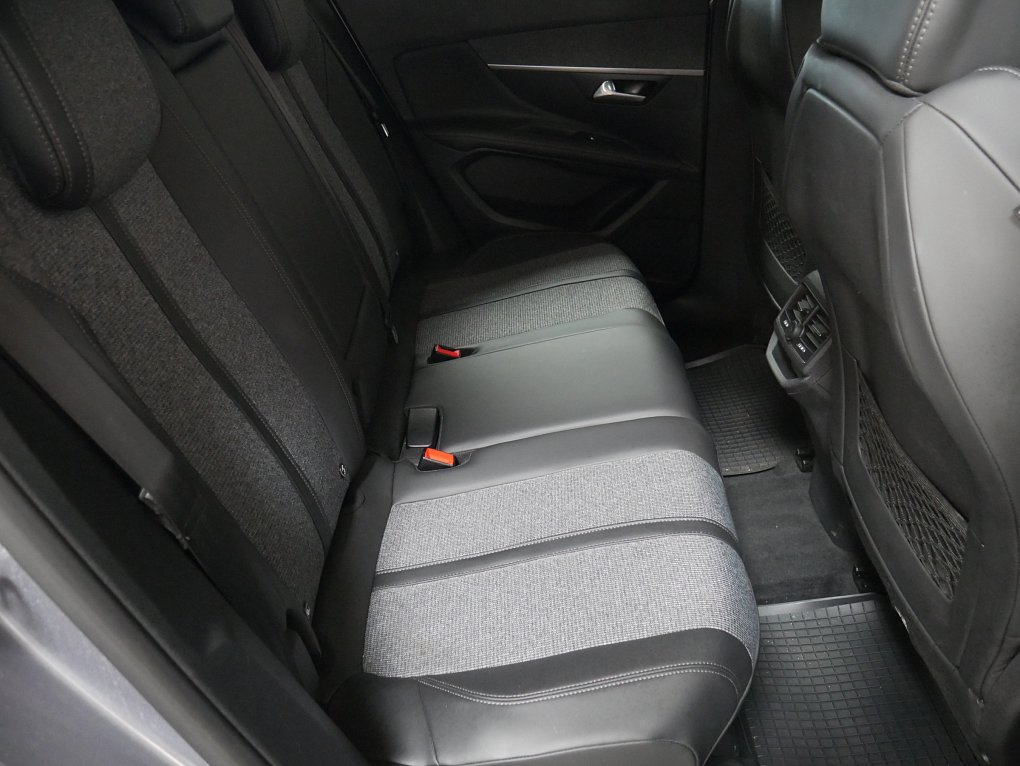 Peugeot 3008 1.5 HDi 
