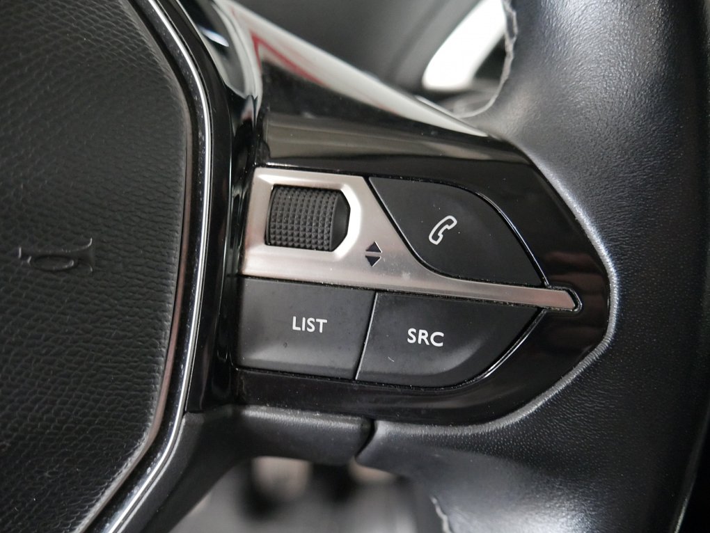 Peugeot 3008 1.5 HDi 