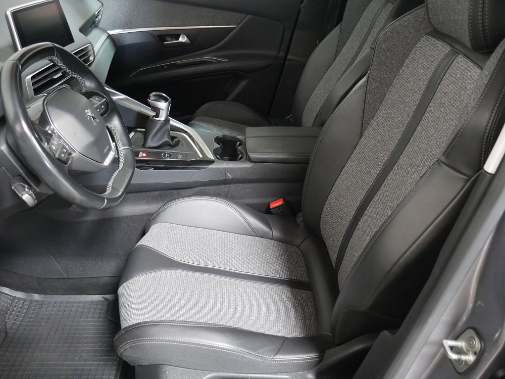 Peugeot 3008 1.5 HDi 