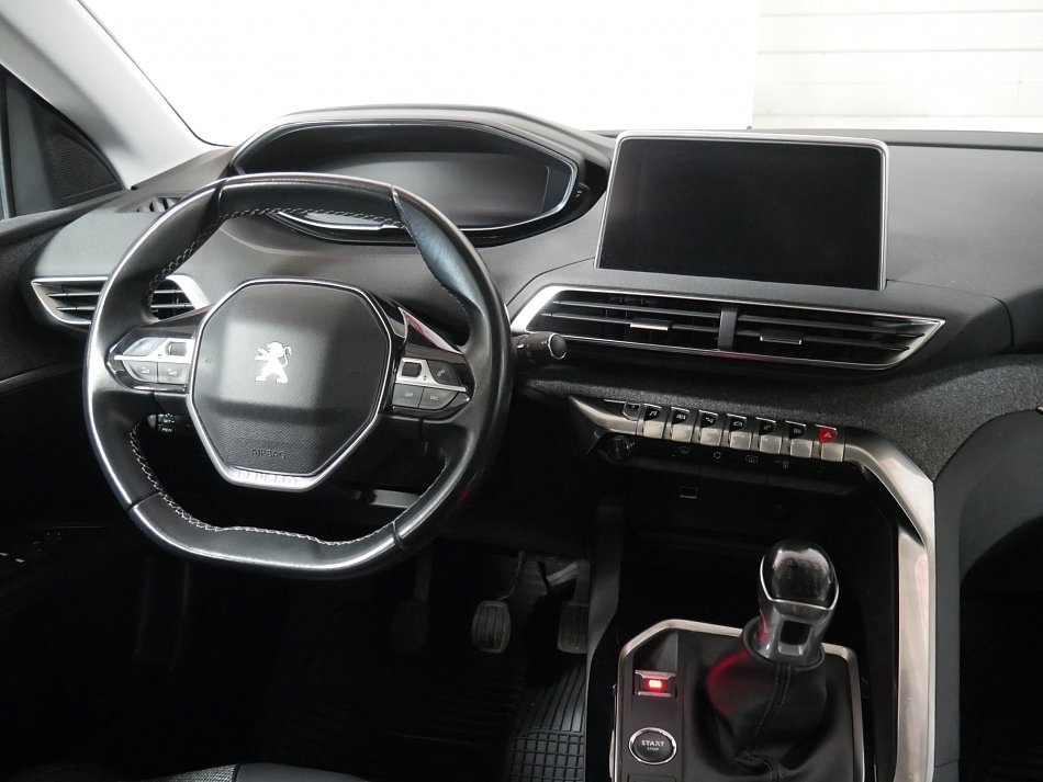 Peugeot 3008 1.5 HDi 