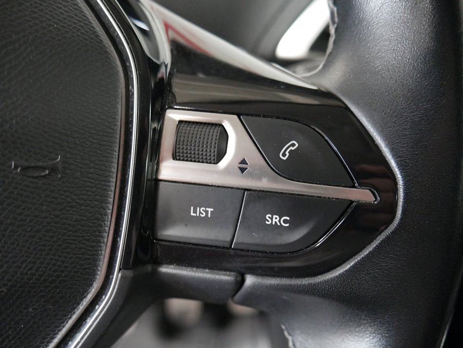 Peugeot 3008 1.5 HDi 