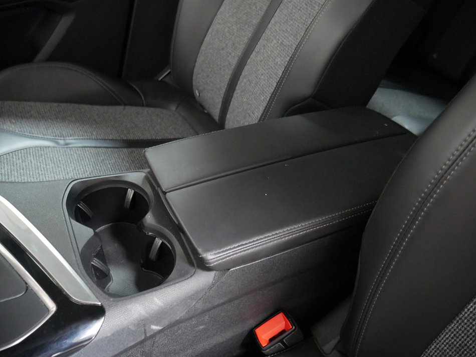 Peugeot 3008 1.5 HDi 