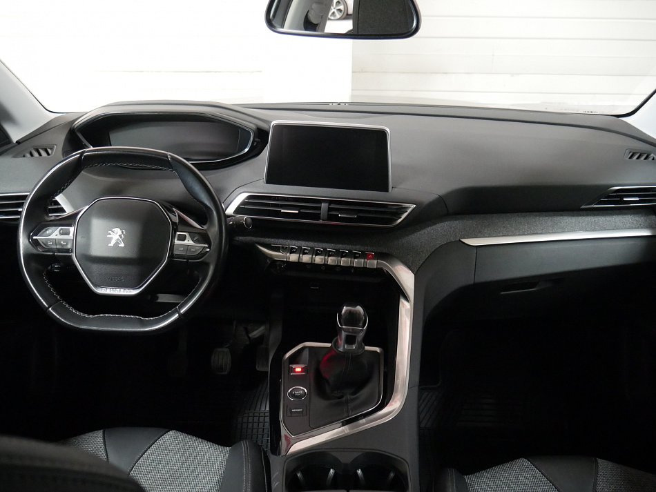 Peugeot 3008 1.5 HDi 