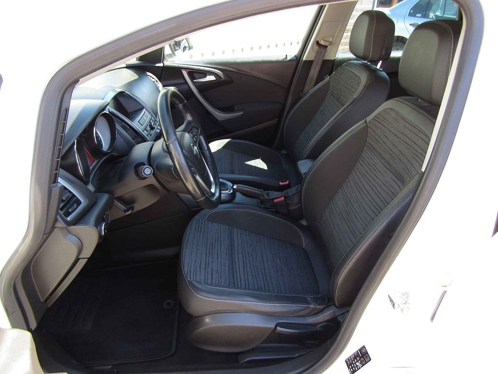 Opel Astra 1.6 CDTi 