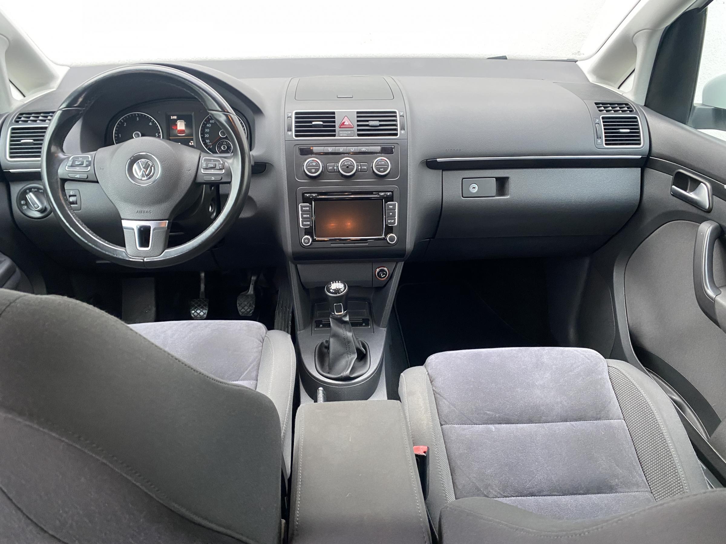 Volkswagen Touran, 2014 - pohled č. 8