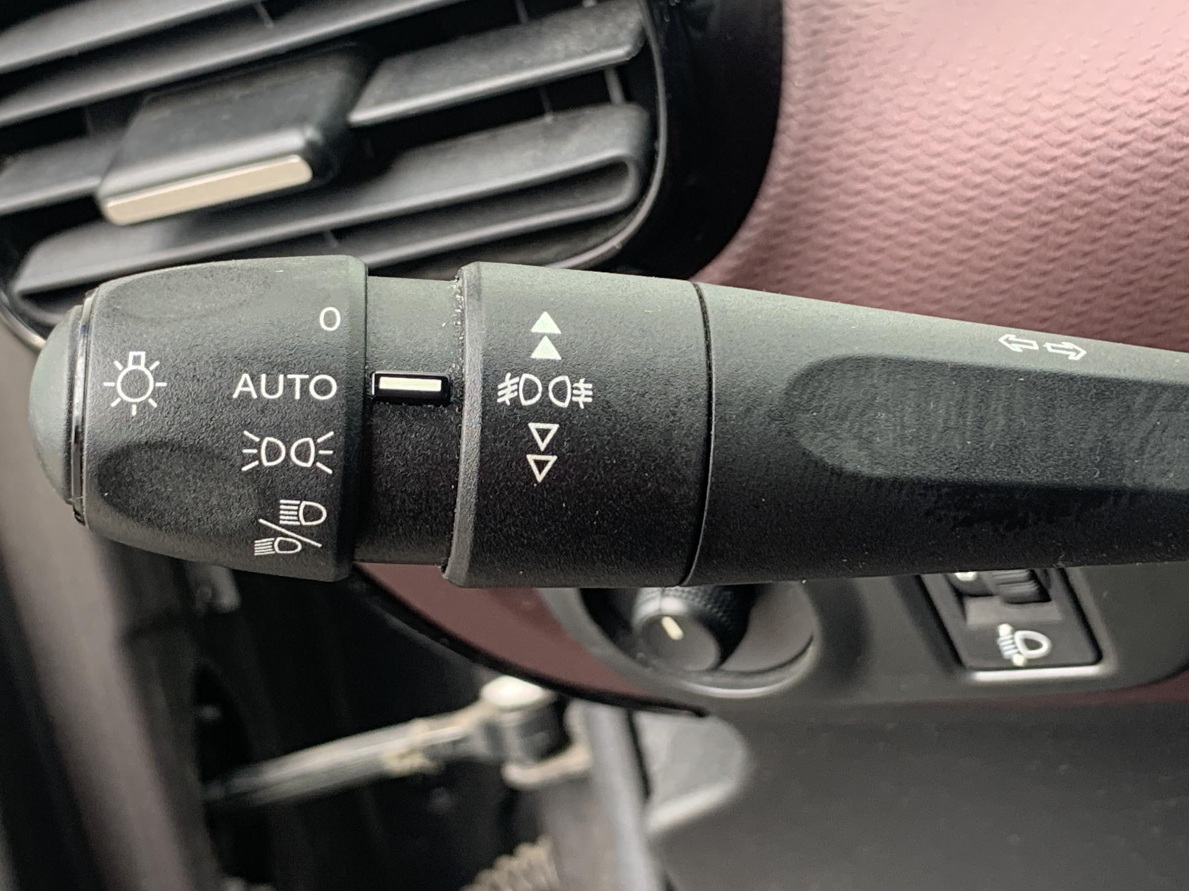 Citroën C4 Cactus, 2019 - pohled č. 18