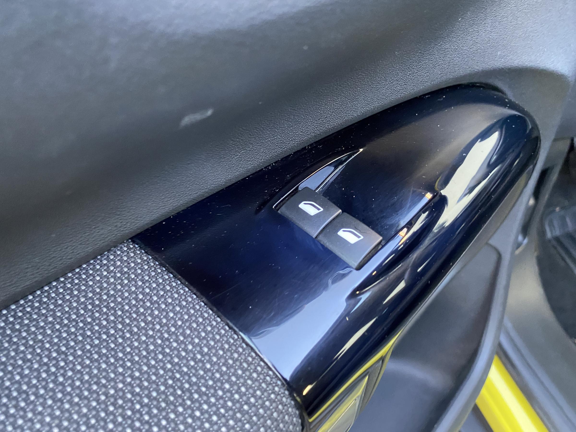 Citroën C4 Cactus, 2014 - pohled č. 13