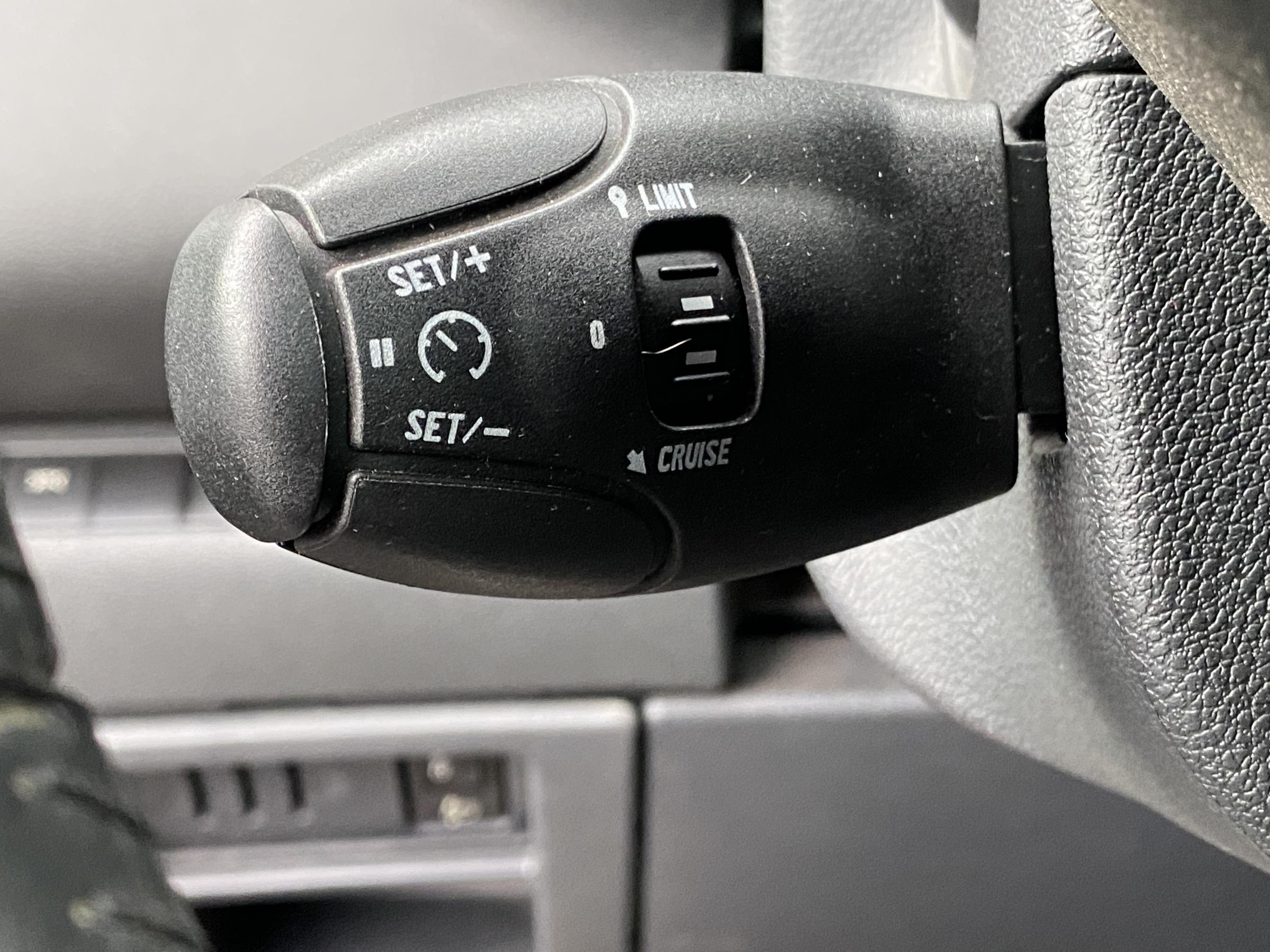 Peugeot 5008, 2011 - pohled č. 15