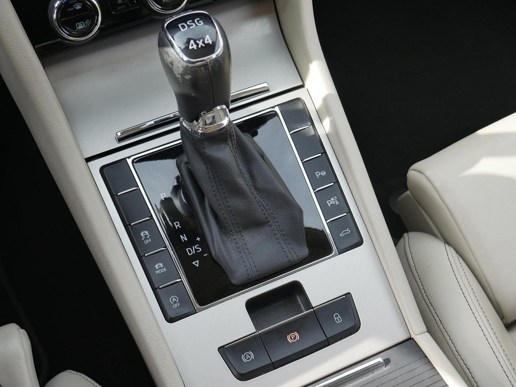 Škoda Superb III 2.0 TDi L&K 4x4