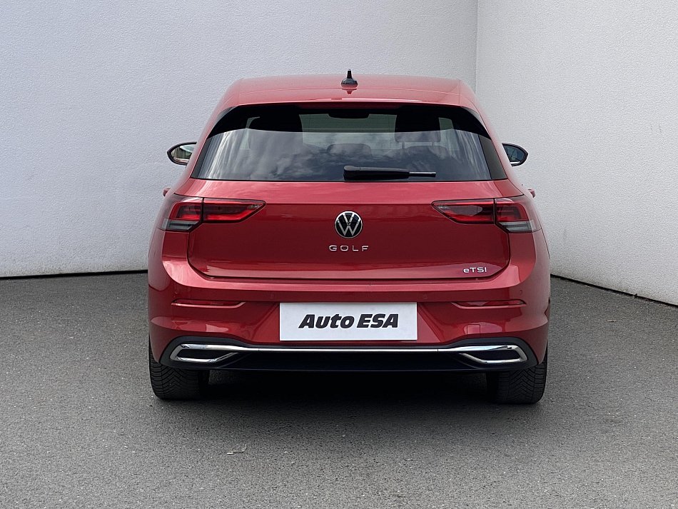 Volkswagen Golf 1.5 e-TSi Style