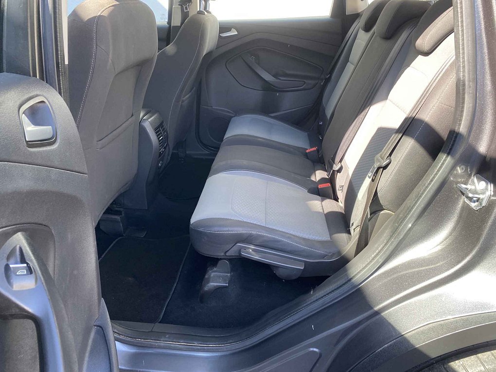 Ford Kuga 1.5EB Trend