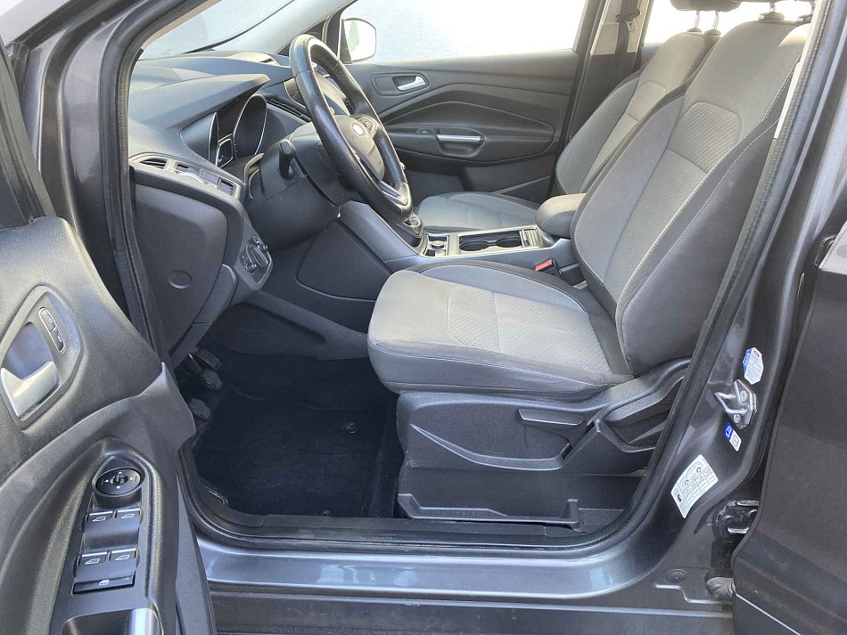 Ford Kuga 1.5EB Trend