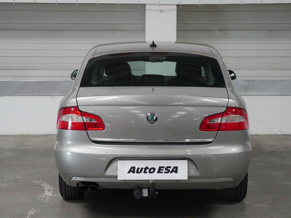 Škoda Superb II 2.0 TDi Elegance