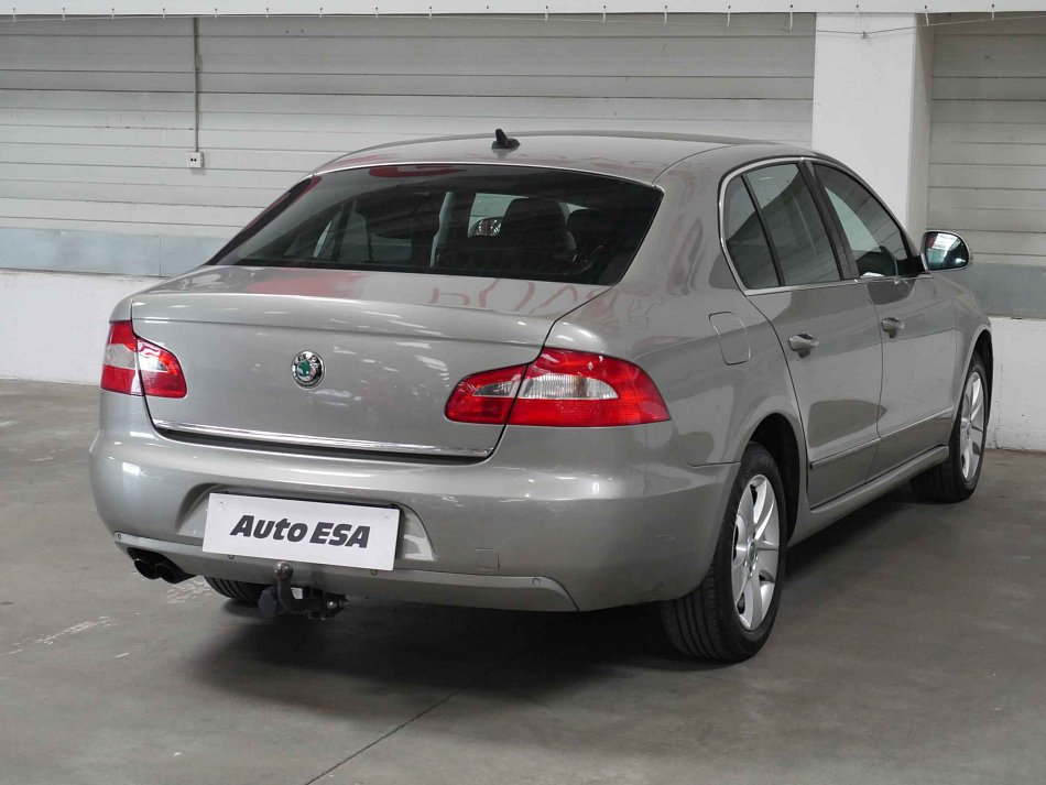 Škoda Superb II 2.0 TDi Elegance