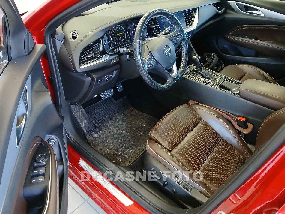 Opel Insignia 2.0 D 
