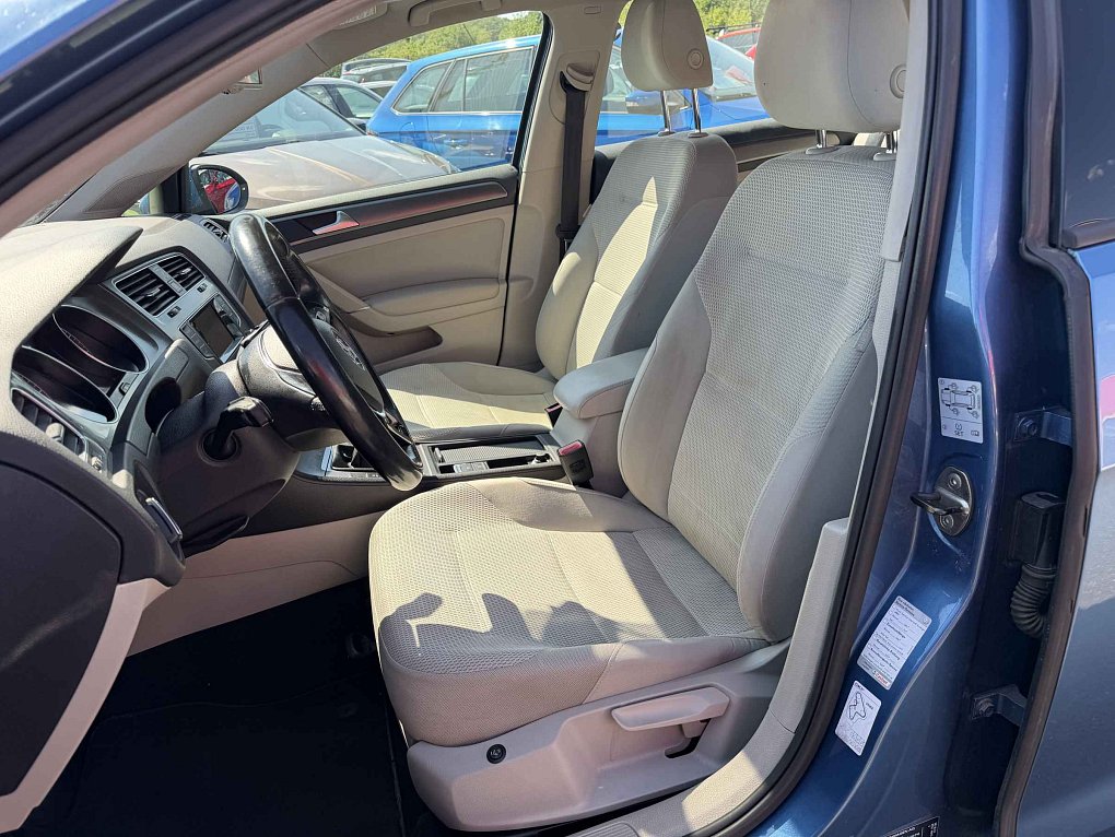 Volkswagen Golf 1.6 TDi 