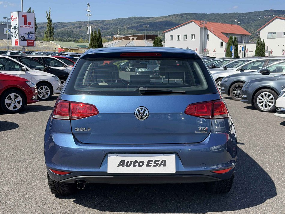 Volkswagen Golf 1.6 TDi 