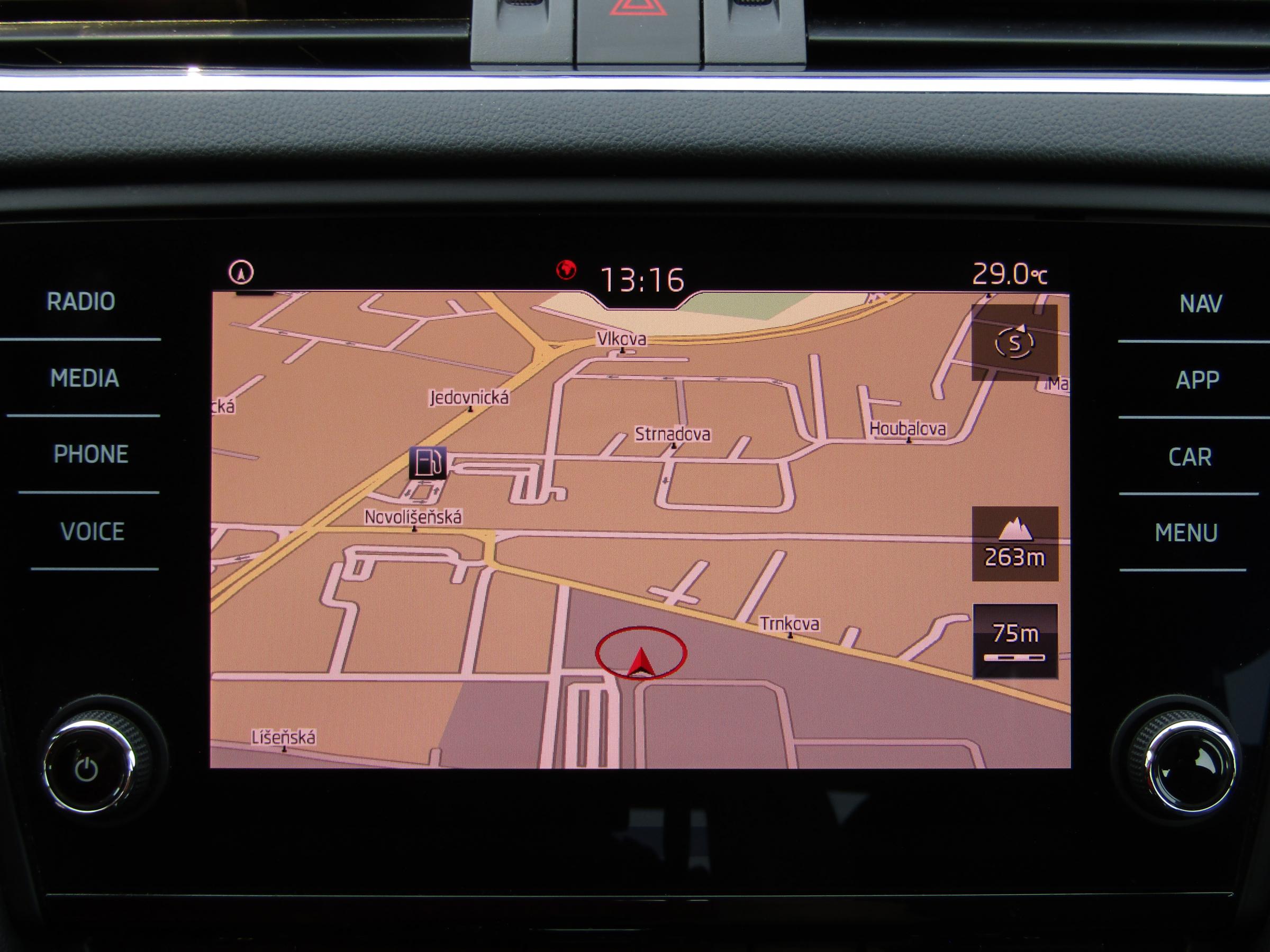 Škoda Octavia III, 2019 - pohled č. 14