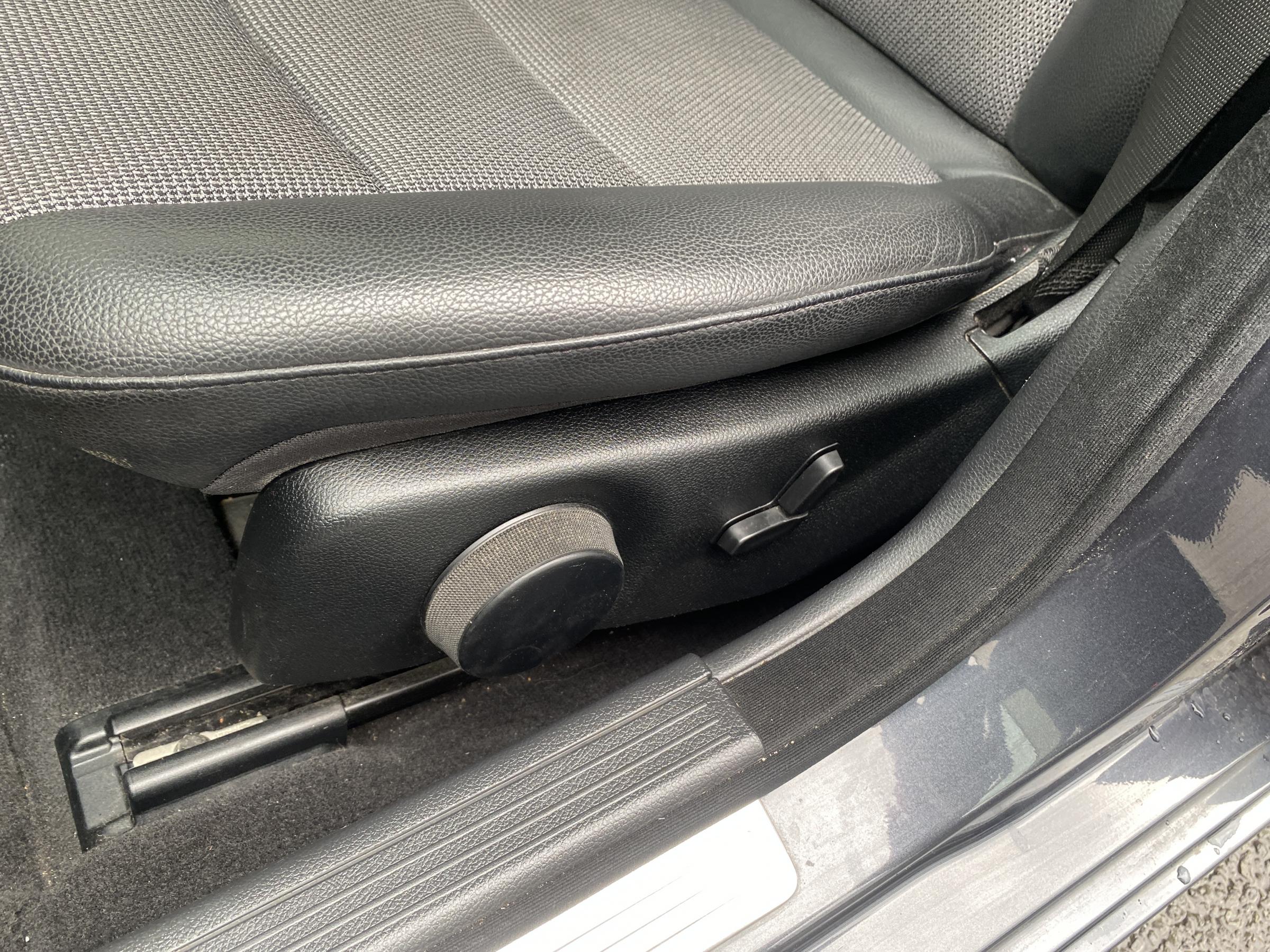 Mercedes-Benz Třída C, 2010 - pohled č. 16