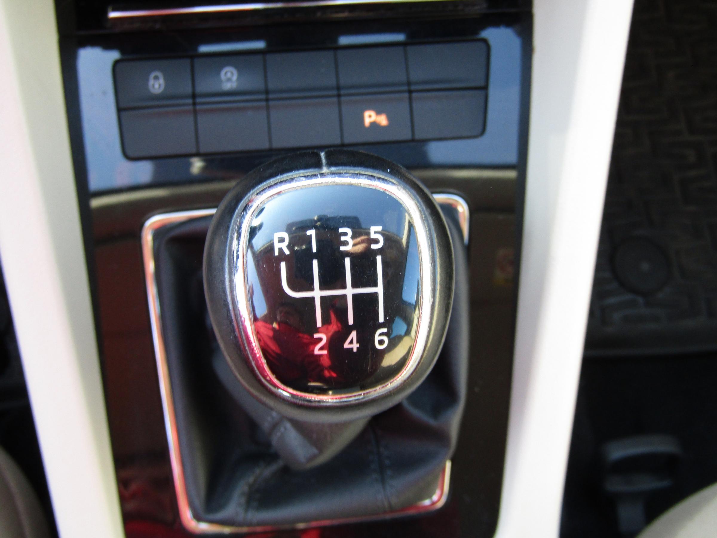 Škoda Octavia III, 2017 - pohled č. 16