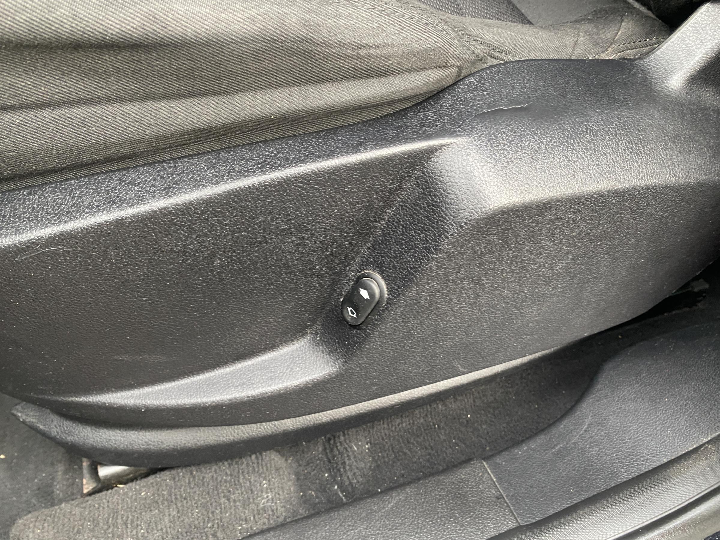 Ford S-MAX, 2015 - pohled č. 14