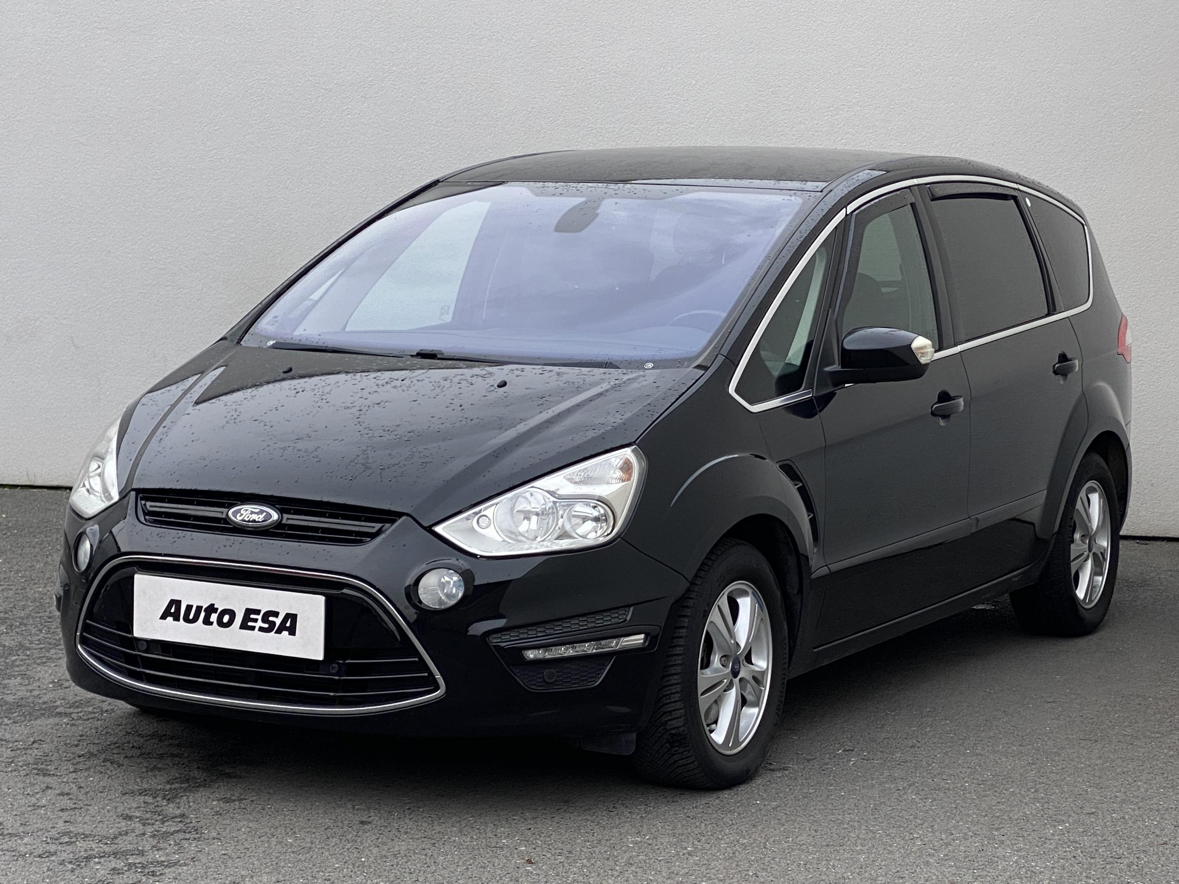 Ford S-MAX, 2015 - pohled č. 3
