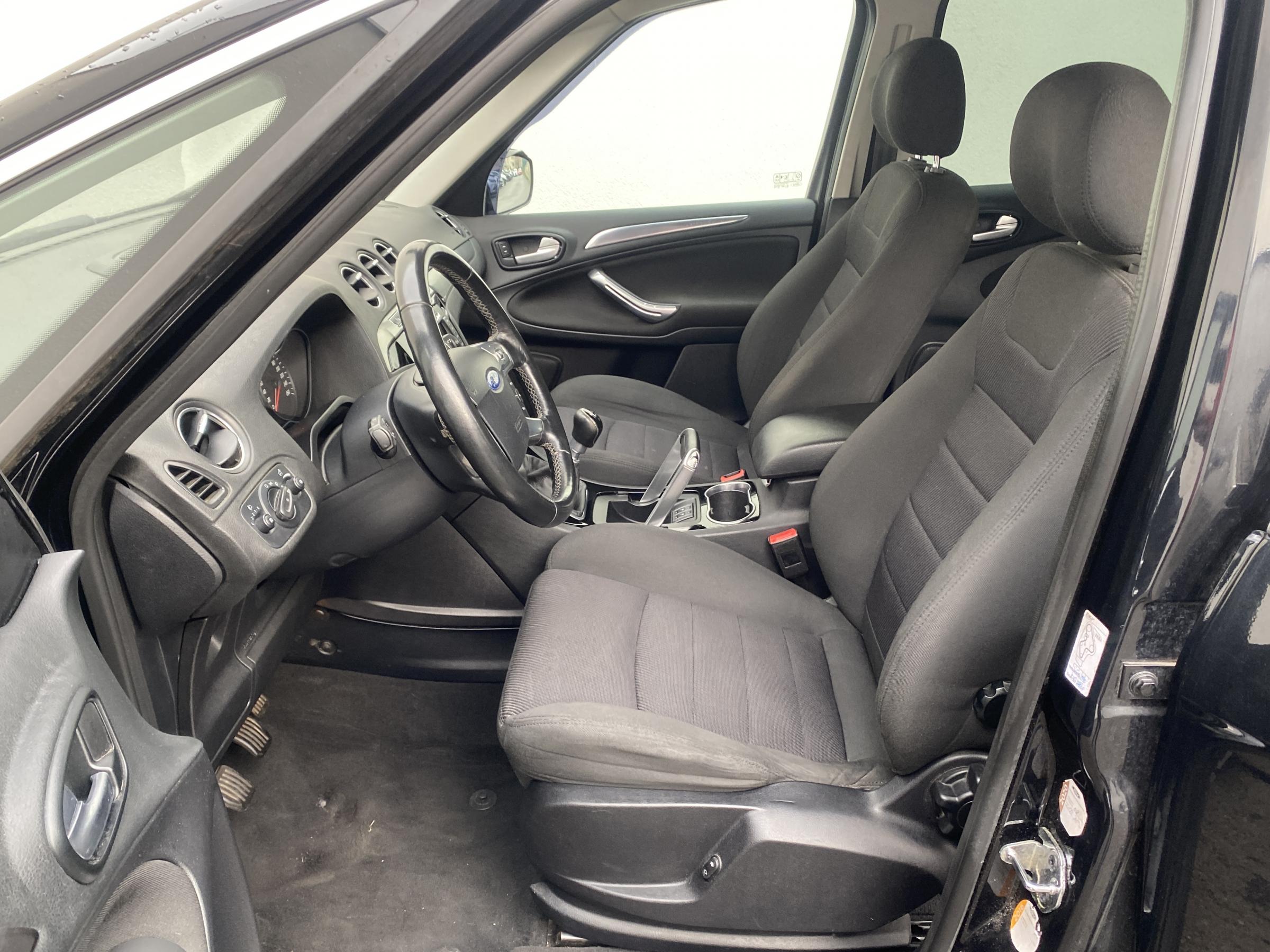 Ford S-MAX, 2015 - pohled č. 9