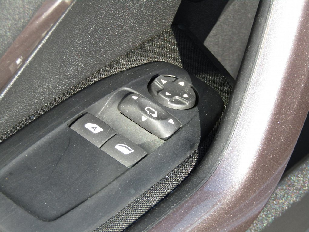 Peugeot 2008 1.2 PT GT Line