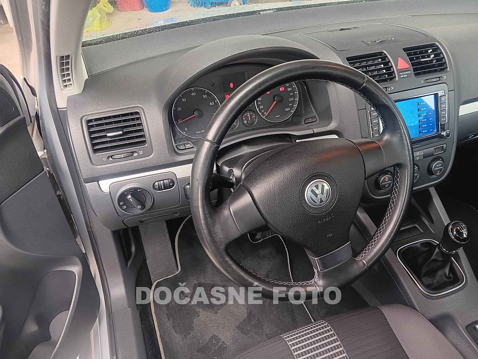 Volkswagen Golf 1.6i 