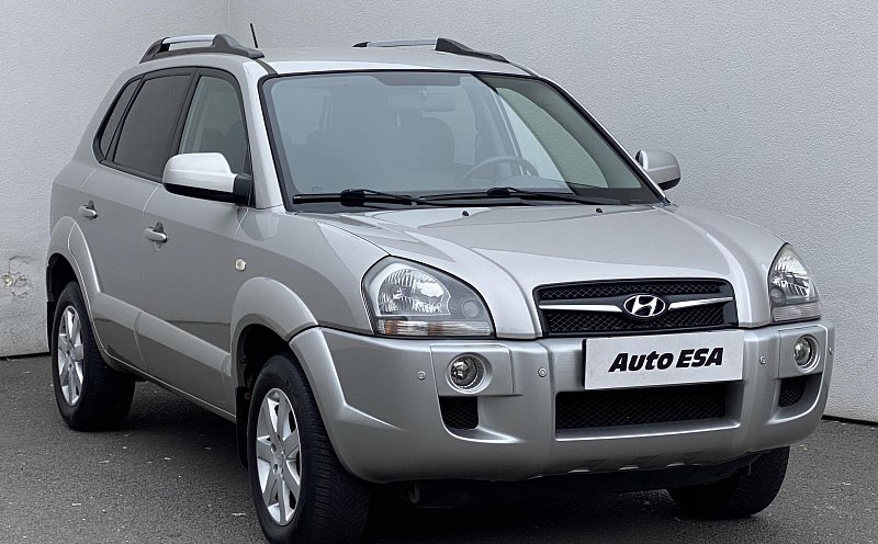 Hyundai Tucson 2.0 i  2WD