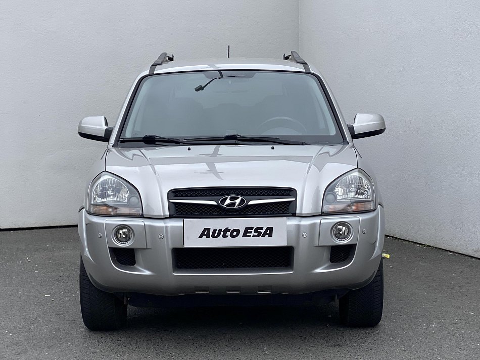 Hyundai Tucson 2.0 i  2WD