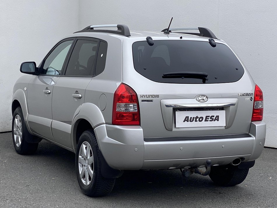 Hyundai Tucson 2.0 i  2WD