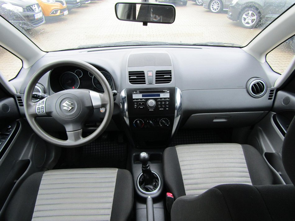 Suzuki SX4 1.6i 