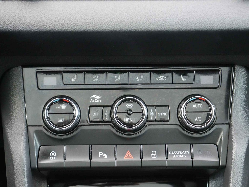 Škoda Karoq 1.5 TSI SportLine