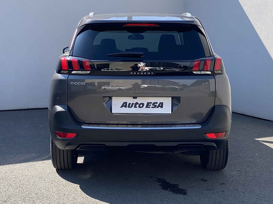 Peugeot 5008 1.2 PT Allure
